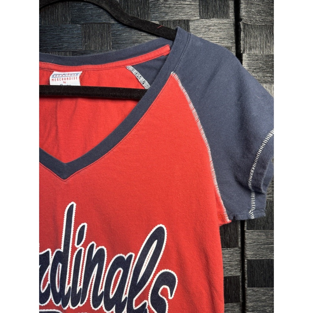 St. Louis Cardinals Womens Large Red Short Sleeve Raglan Sleeve V Neck - Picture 3 of 16